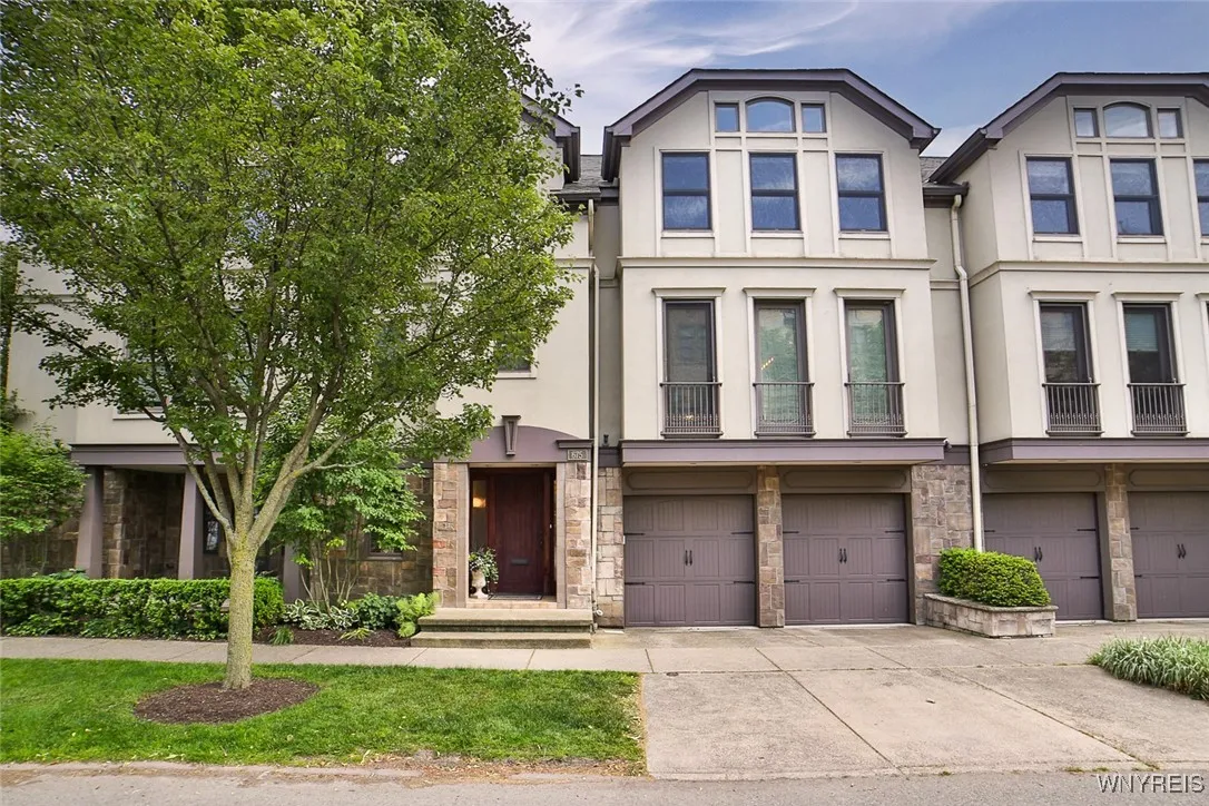 675 Potomac Avenue, Buffalo, New York 14222, Buffalo, New York 14222, 3 Bedrooms Bedrooms, 6 Rooms Rooms,2 BathroomsBathrooms,Residential Lease,For Rent,675 Potomac Avenue, Buffalo, New York 14222,B1627836