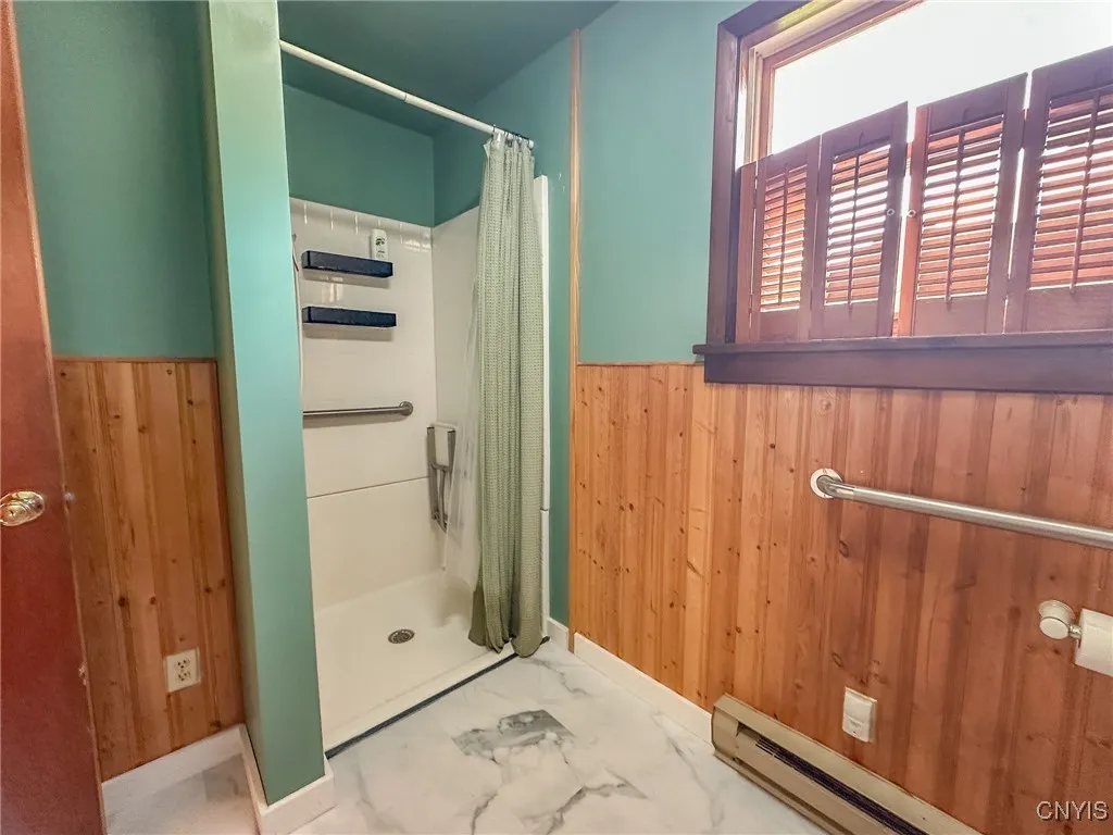 2nd floor bathroom