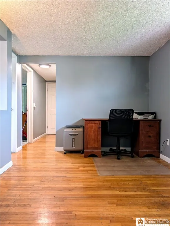 302 Kirkwood Drive, West Seneca, New York 14224, West Seneca, New York 14224, 3 Bedrooms Bedrooms, 6 Rooms Rooms,2 BathroomsBathrooms,Residential,For Sale,302 Kirkwood Drive, West Seneca, New York 14224,R1627830