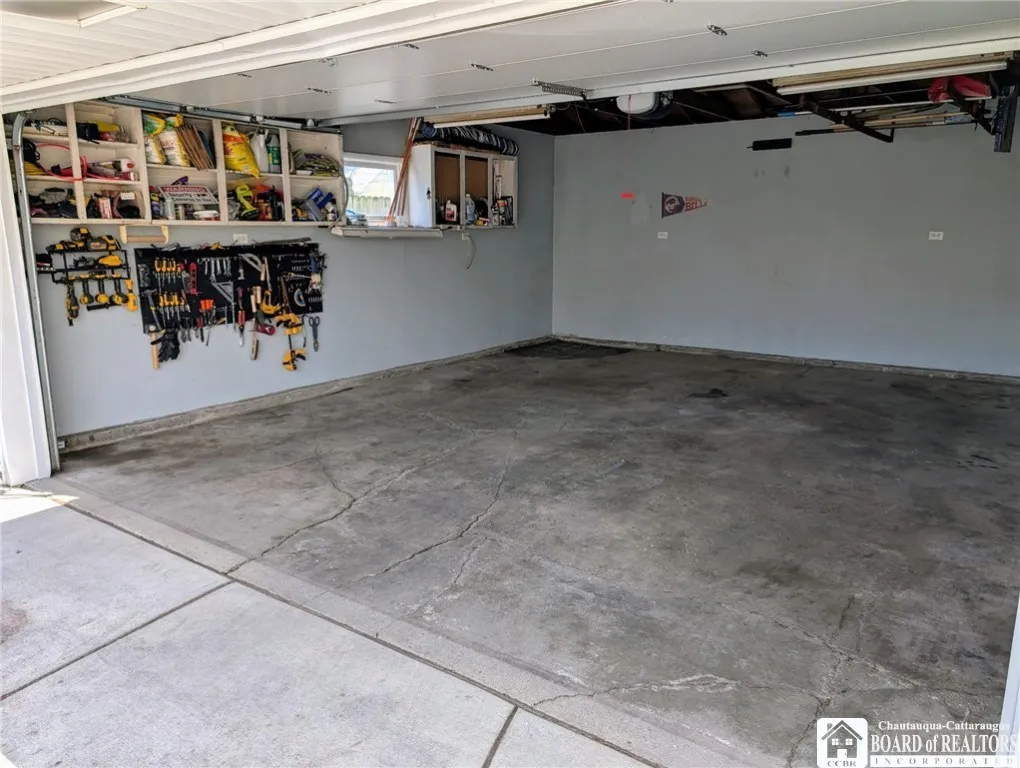 302 Kirkwood Drive, West Seneca, New York 14224, West Seneca, New York 14224, 3 Bedrooms Bedrooms, 6 Rooms Rooms,2 BathroomsBathrooms,Residential,For Sale,302 Kirkwood Drive, West Seneca, New York 14224,R1627830
