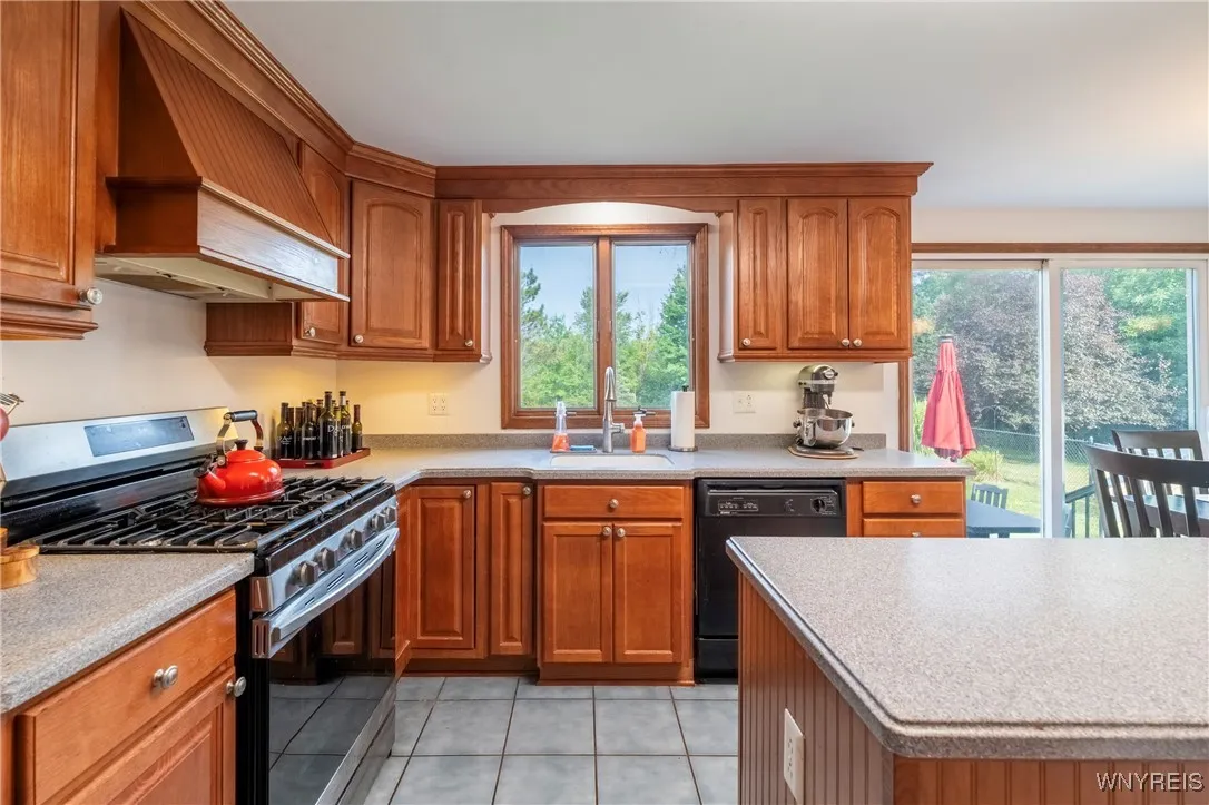 5769 Strickler Road, Clarence, New York 14031, Clarence, New York 14031, 3 Bedrooms Bedrooms, 7 Rooms Rooms,2 BathroomsBathrooms,Residential,For Sale,5769 Strickler Road, Clarence, New York 14031,B1627826