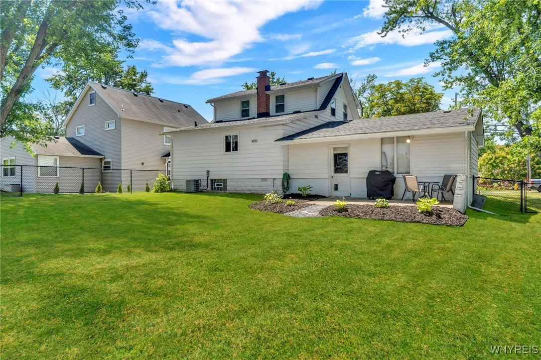 495 Mill St, Amherst, New York 14221, Amherst, New York 14221, 4 Bedrooms Bedrooms, 7 Rooms Rooms,1 BathroomBathrooms,Residential,For Sale,495 Mill St, Amherst, New York 14221,B1627700