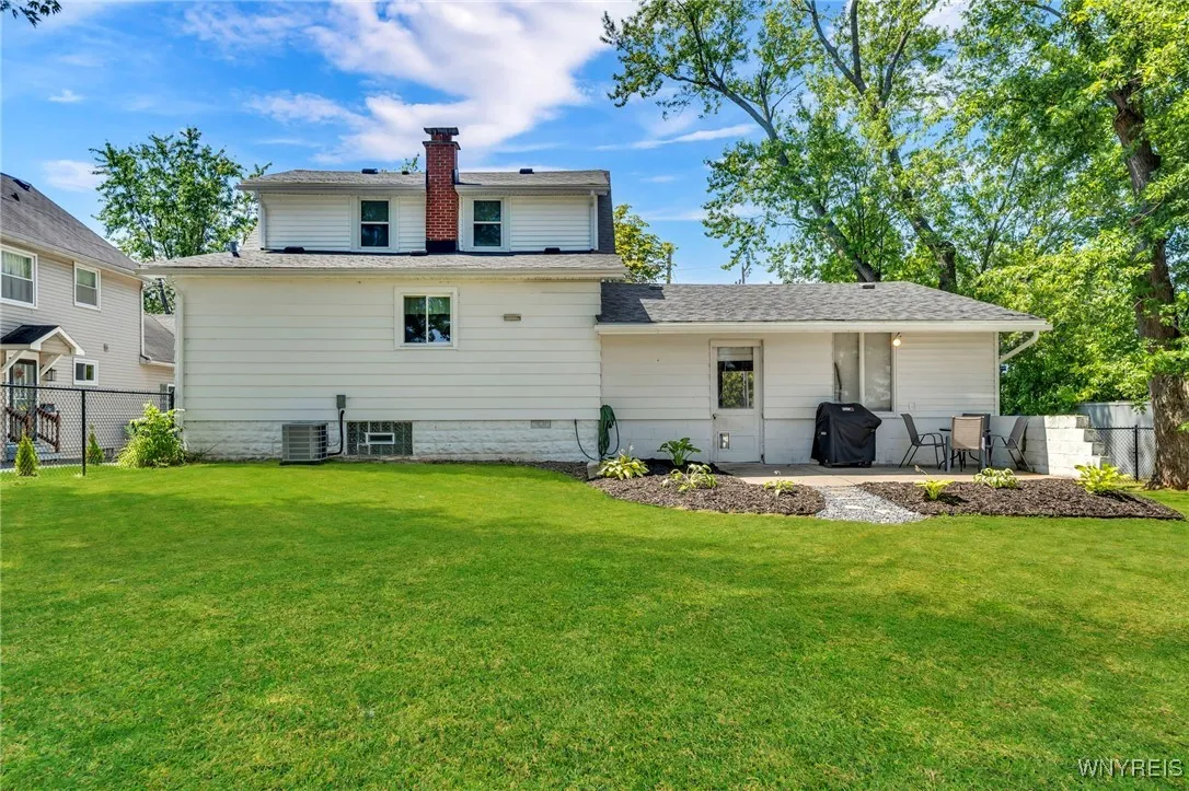 495 Mill St, Amherst, New York 14221, Amherst, New York 14221, 4 Bedrooms Bedrooms, 7 Rooms Rooms,1 BathroomBathrooms,Residential,For Sale,495 Mill St, Amherst, New York 14221,B1627700