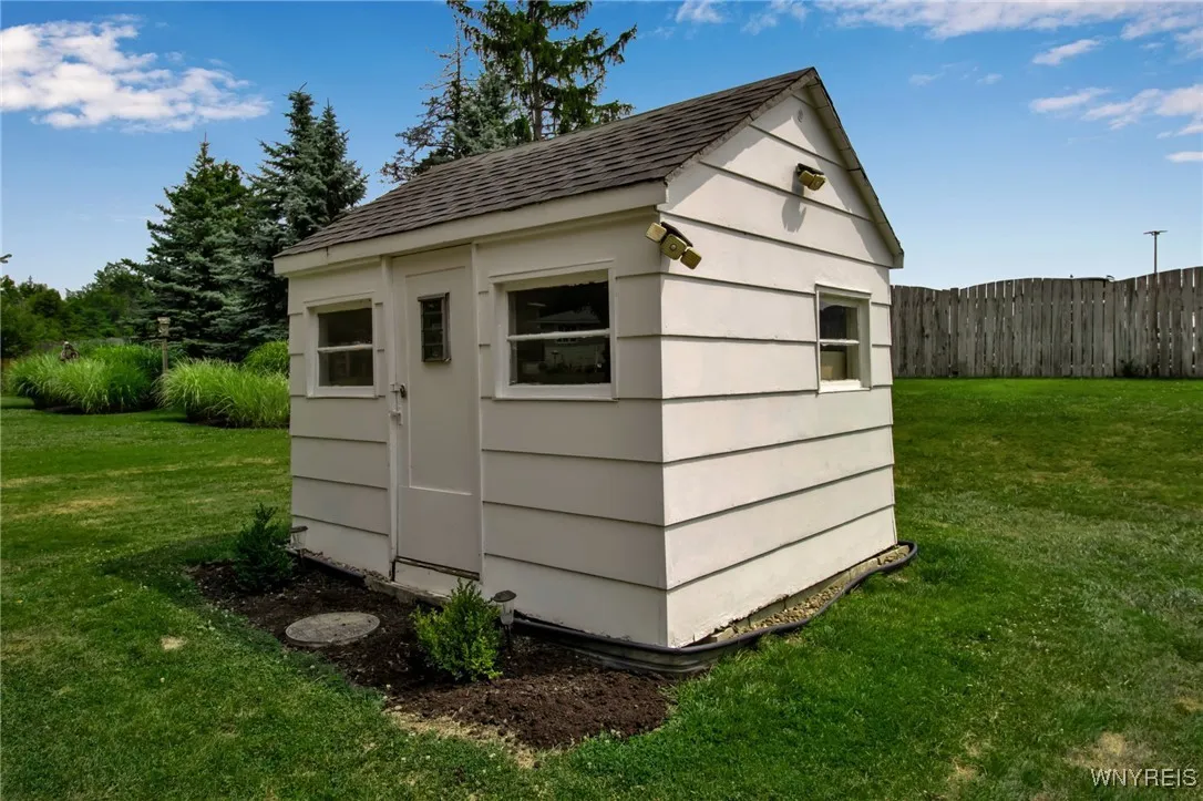 Shed