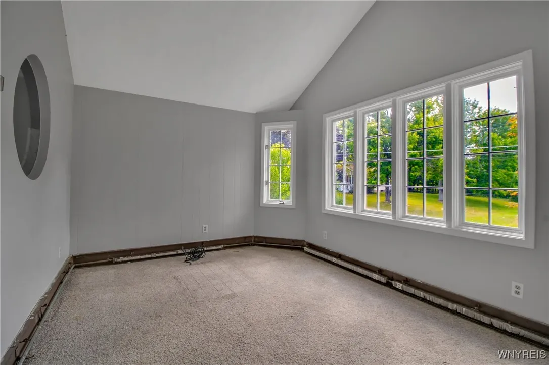 Den/Living Room