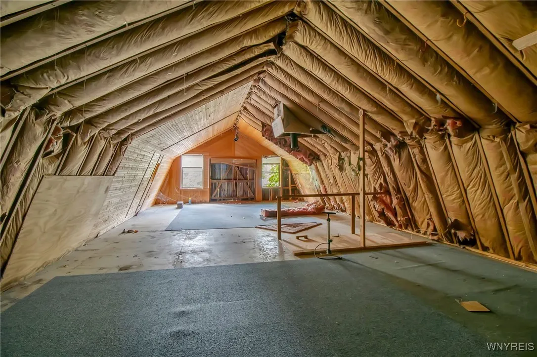 Barn/Garage (Second Floor)