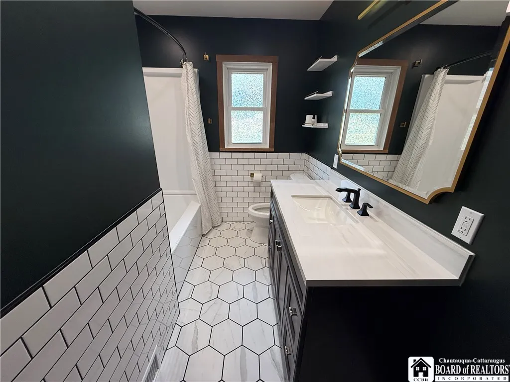 436 Temple Street, Pomfret, New York 14063, Pomfret, New York 14063, 2 Bedrooms Bedrooms, 5 Rooms Rooms,1 BathroomBathrooms,Residential,Closed,436 Temple Street, Pomfret, New York 14063,0,R1627658