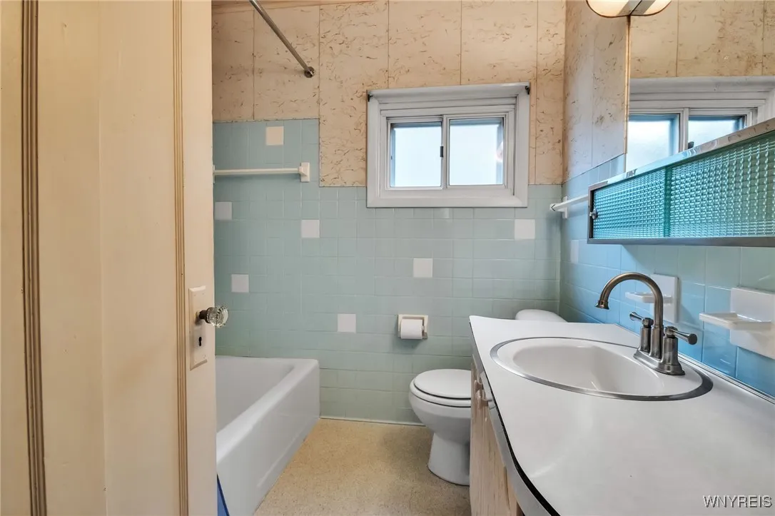 Full Bath