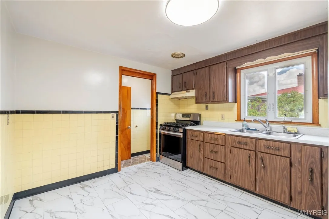 144 Alberta Drive, Amherst, New York 14226, Amherst, New York 14226, 3 Bedrooms Bedrooms, 5 Rooms Rooms,1 BathroomBathrooms,Residential,Closed,144 Alberta Drive, Amherst, New York 14226,0,B1627861