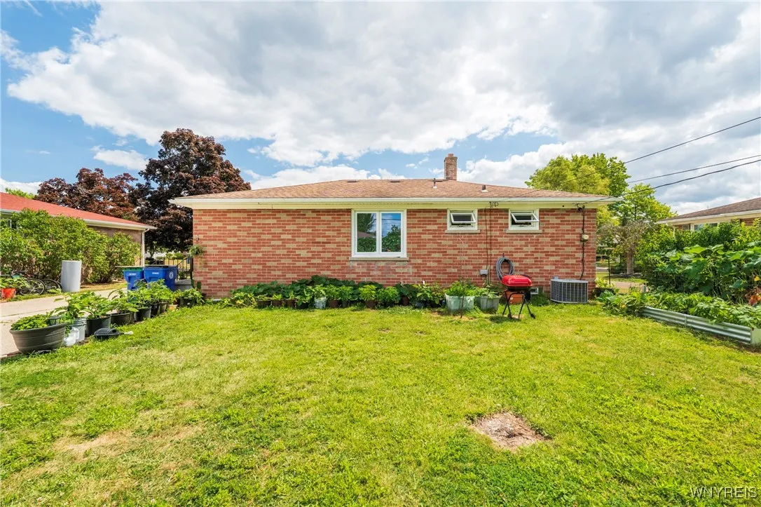 144 Alberta Drive, Amherst, New York 14226, Amherst, New York 14226, 3 Bedrooms Bedrooms, 5 Rooms Rooms,1 BathroomBathrooms,Residential,Closed,144 Alberta Drive, Amherst, New York 14226,0,B1627861