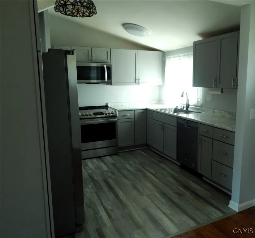 7 Limetree Lane, Clay, New York 13090, Clay, New York 13090, 3 Bedrooms Bedrooms, 10 Rooms Rooms,1 BathroomBathrooms,Residential,For Sale,7 Limetree Lane, Clay, New York 13090,0,S1626110