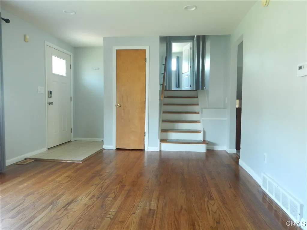 7 Limetree Lane, Clay, New York 13090, Clay, New York 13090, 3 Bedrooms Bedrooms, 10 Rooms Rooms,1 BathroomBathrooms,Residential,For Sale,7 Limetree Lane, Clay, New York 13090,0,S1626110