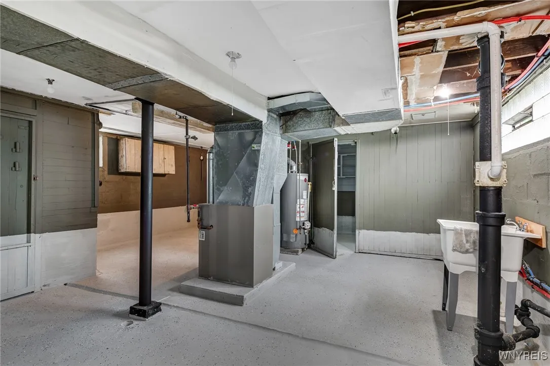 278 Hazelwood Avenue, Buffalo, New York 14215, Buffalo, New York 14215, 4 Bedrooms Bedrooms, 7 Rooms Rooms,2 BathroomsBathrooms,Residential,Closed,278 Hazelwood Avenue, Buffalo, New York 14215,0,B1627910