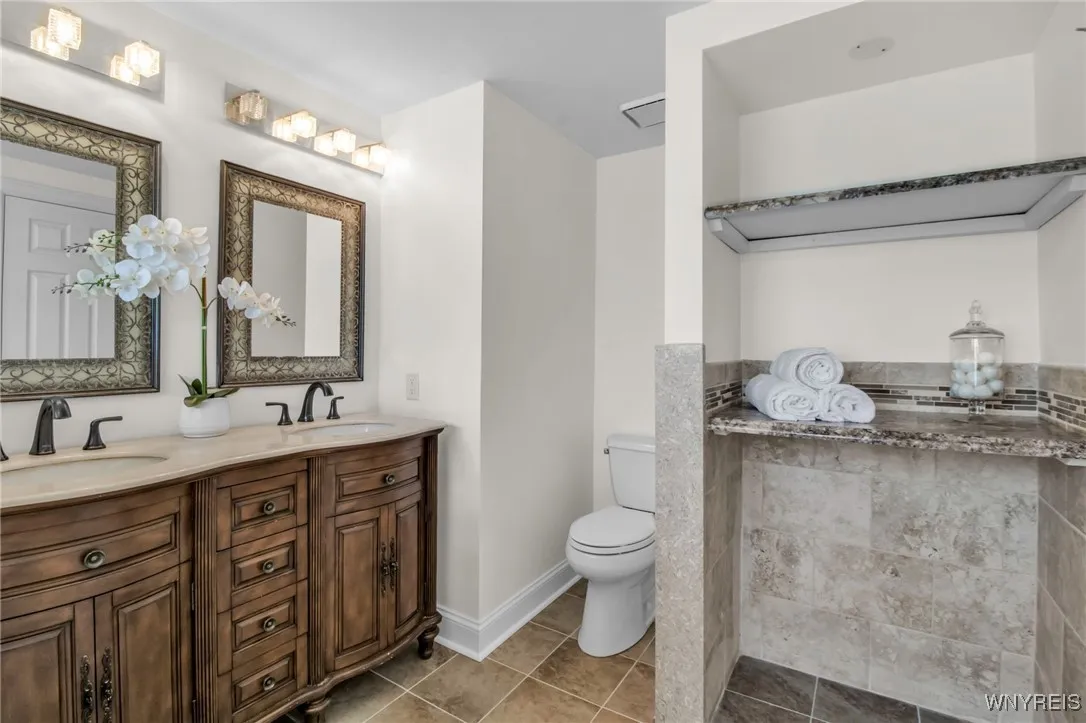 10 San Mateo Court, Amherst, New York 14051, Amherst, New York 14051, 4 Bedrooms Bedrooms, 8 Rooms Rooms,2 BathroomsBathrooms,Residential,For Sale,10 San Mateo Court, Amherst, New York 14051,B1627878