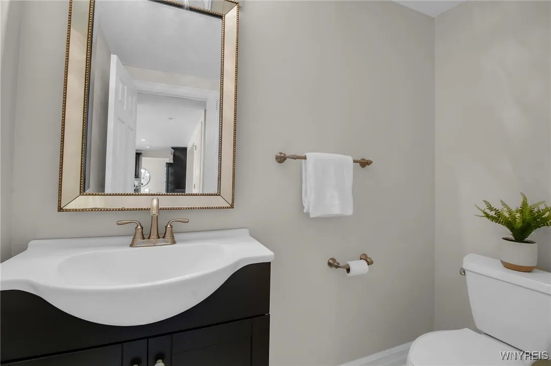 10 San Mateo Court, Amherst, New York 14051, Amherst, New York 14051, 4 Bedrooms Bedrooms, 8 Rooms Rooms,2 BathroomsBathrooms,Residential,For Sale,10 San Mateo Court, Amherst, New York 14051,B1627878