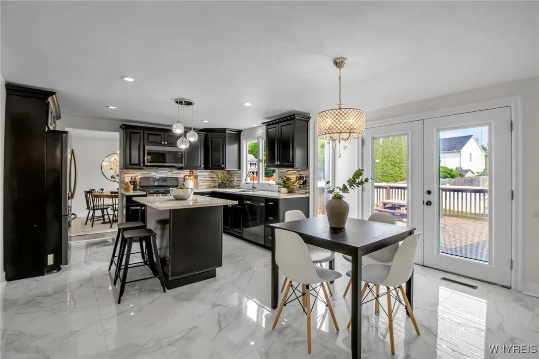 10 San Mateo Court, Amherst, New York 14051, Amherst, New York 14051, 4 Bedrooms Bedrooms, 8 Rooms Rooms,2 BathroomsBathrooms,Residential,For Sale,10 San Mateo Court, Amherst, New York 14051,B1627878