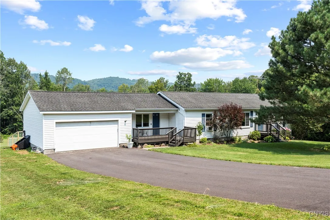 3229 Gardner Road, Onondaga, New York 13108, Onondaga, New York 13108, 3 Bedrooms Bedrooms, 7 Rooms Rooms,2 BathroomsBathrooms,Residential,Closed,3229 Gardner Road, Onondaga, New York 13108,0,S1627330