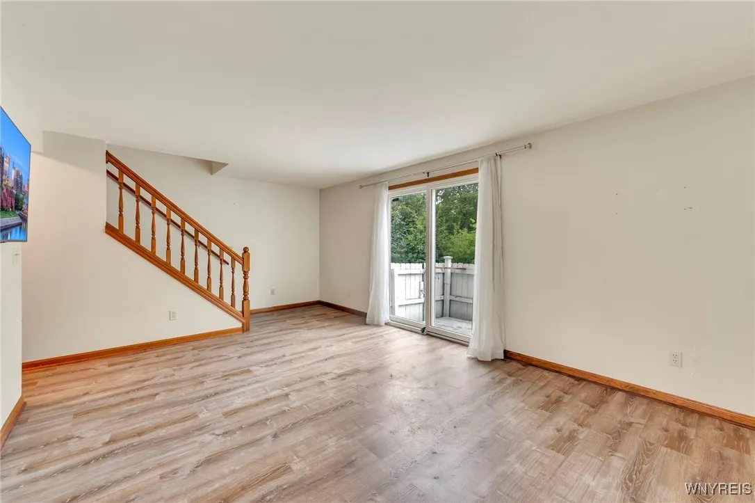 571 Burroughs Drive, Amherst, New York 14226, Amherst, New York 14226, 2 Bedrooms Bedrooms, 8 Rooms Rooms,1 BathroomBathrooms,Residential,For Sale,571 Burroughs Drive, Amherst, New York 14226,B1627870