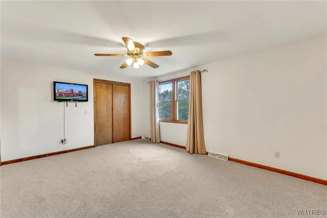 571 Burroughs Drive, Amherst, New York 14226, Amherst, New York 14226, 2 Bedrooms Bedrooms, 8 Rooms Rooms,1 BathroomBathrooms,Residential,For Sale,571 Burroughs Drive, Amherst, New York 14226,B1627870