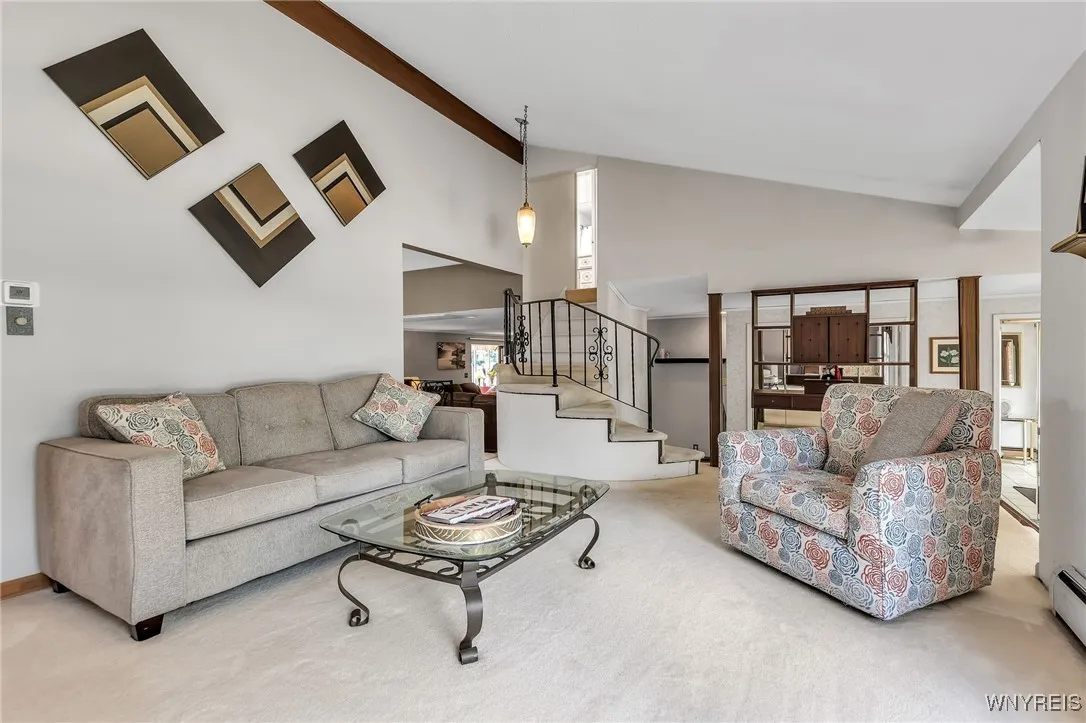 107 Autumnview Road, Amherst, New York 14221, Amherst, New York 14221, 4 Bedrooms Bedrooms, 9 Rooms Rooms,2 BathroomsBathrooms,Residential,For Sale,107 Autumnview Road, Amherst, New York 14221,B1627873