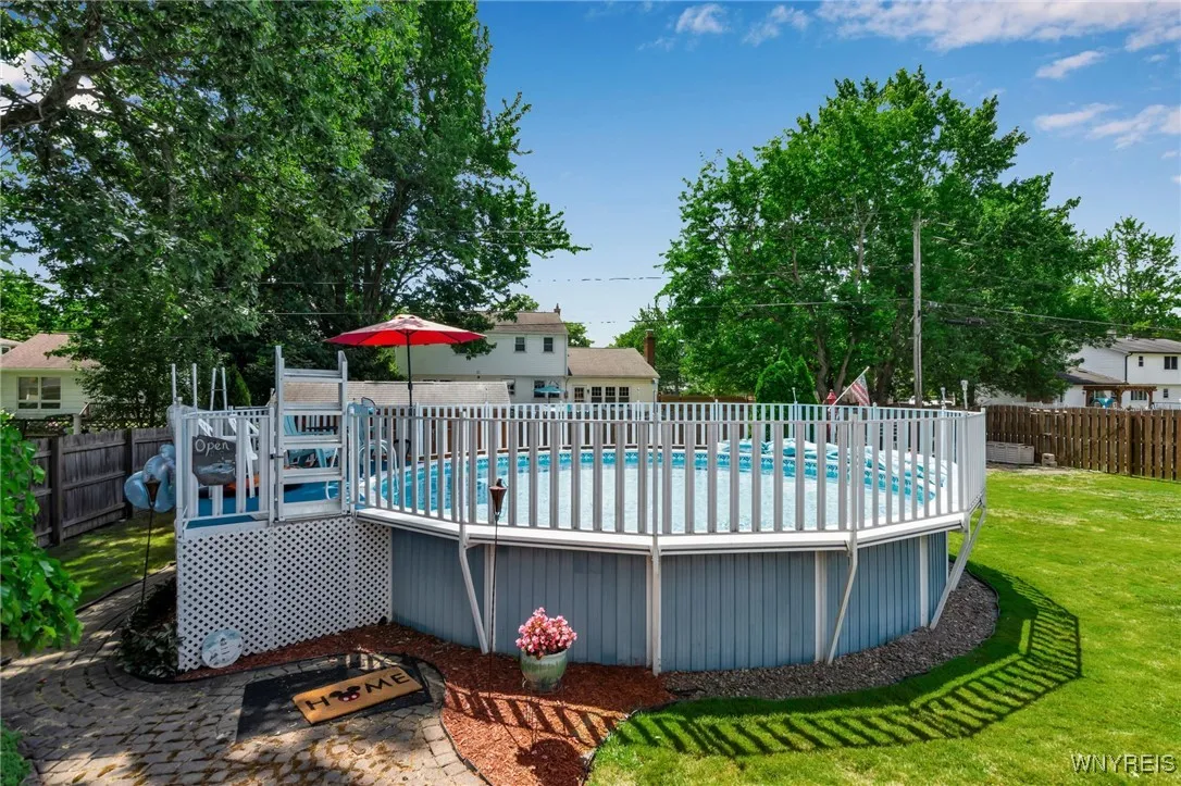 107 Autumnview Road, Amherst, New York 14221, Amherst, New York 14221, 4 Bedrooms Bedrooms, 9 Rooms Rooms,2 BathroomsBathrooms,Residential,For Sale,107 Autumnview Road, Amherst, New York 14221,B1627873