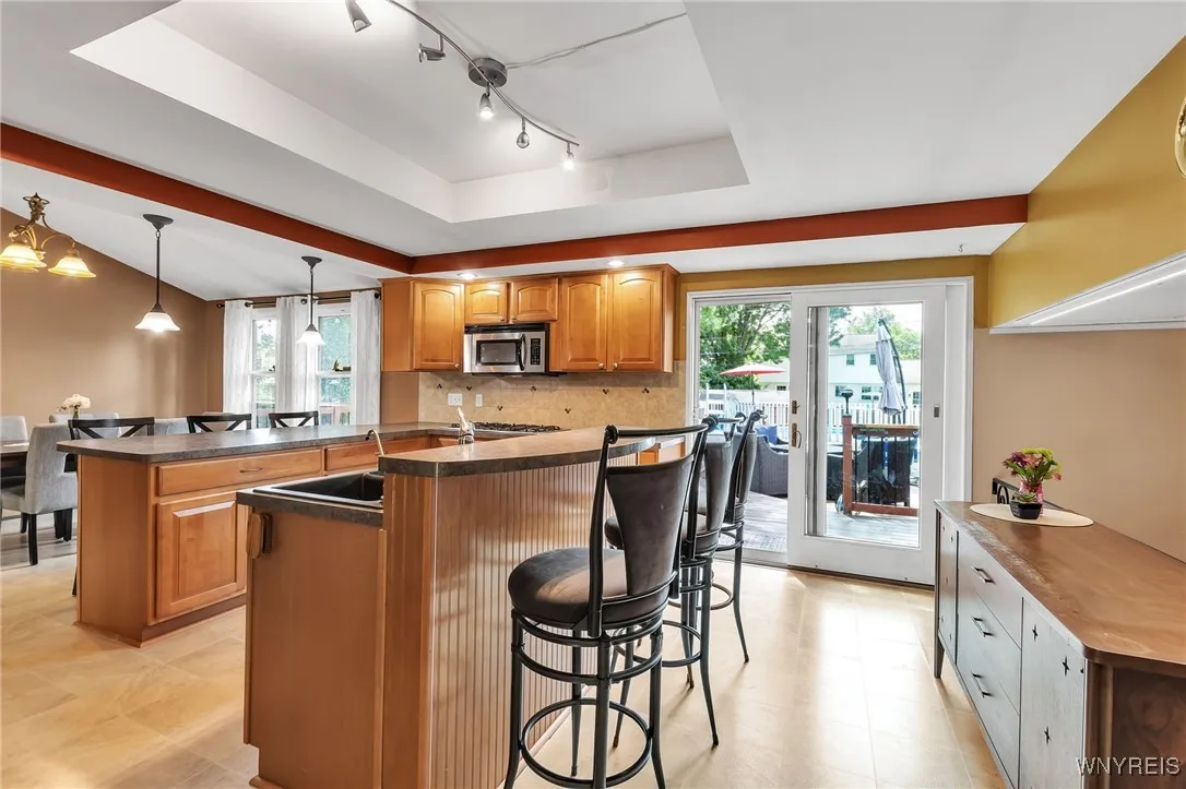 107 Autumnview Road, Amherst, New York 14221, Amherst, New York 14221, 4 Bedrooms Bedrooms, 9 Rooms Rooms,2 BathroomsBathrooms,Residential,For Sale,107 Autumnview Road, Amherst, New York 14221,B1627873