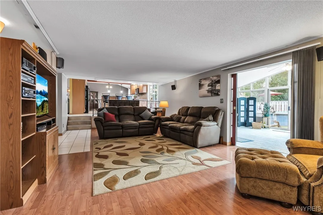 107 Autumnview Road, Amherst, New York 14221, Amherst, New York 14221, 4 Bedrooms Bedrooms, 9 Rooms Rooms,2 BathroomsBathrooms,Residential,For Sale,107 Autumnview Road, Amherst, New York 14221,B1627873