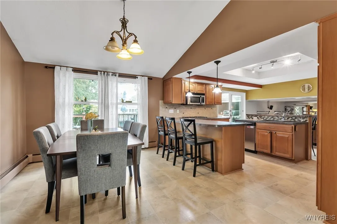107 Autumnview Road, Amherst, New York 14221, Amherst, New York 14221, 4 Bedrooms Bedrooms, 9 Rooms Rooms,2 BathroomsBathrooms,Residential,For Sale,107 Autumnview Road, Amherst, New York 14221,B1627873