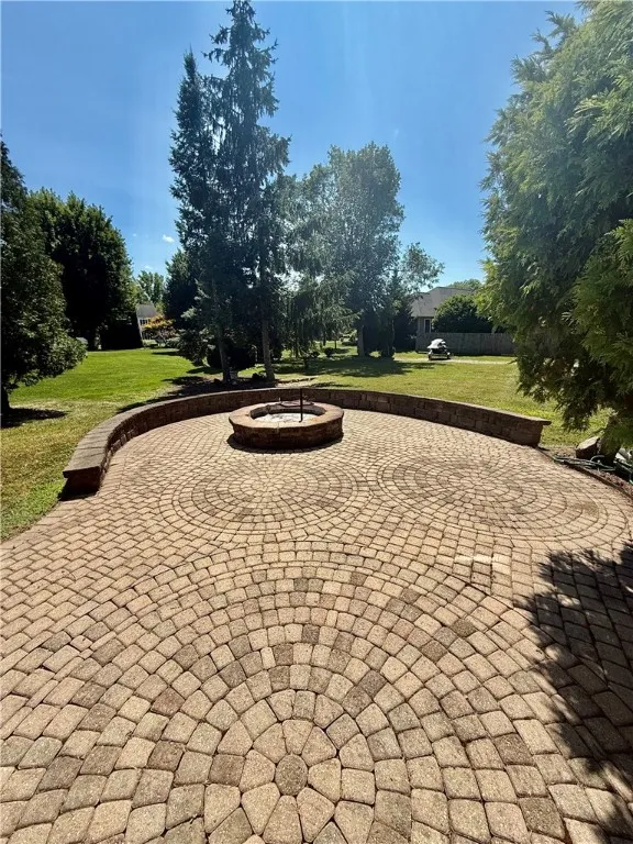 15 Meadows End, Penfield, New York 14580, Penfield, New York 14580, 4 Bedrooms Bedrooms, 12 Rooms Rooms,2 BathroomsBathrooms,Residential,Closed,15 Meadows End, Penfield, New York 14580,0,R1625259