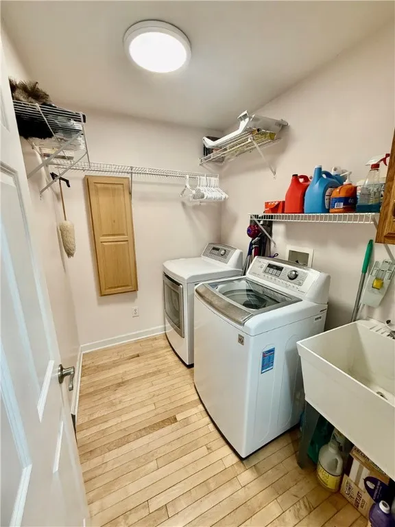 15 Meadows End, Penfield, New York 14580, Penfield, New York 14580, 4 Bedrooms Bedrooms, 12 Rooms Rooms,2 BathroomsBathrooms,Residential,Closed,15 Meadows End, Penfield, New York 14580,0,R1625259