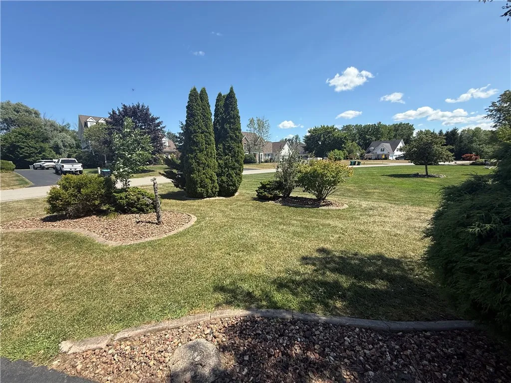 15 Meadows End, Penfield, New York 14580, Penfield, New York 14580, 4 Bedrooms Bedrooms, 12 Rooms Rooms,2 BathroomsBathrooms,Residential,Closed,15 Meadows End, Penfield, New York 14580,0,R1625259