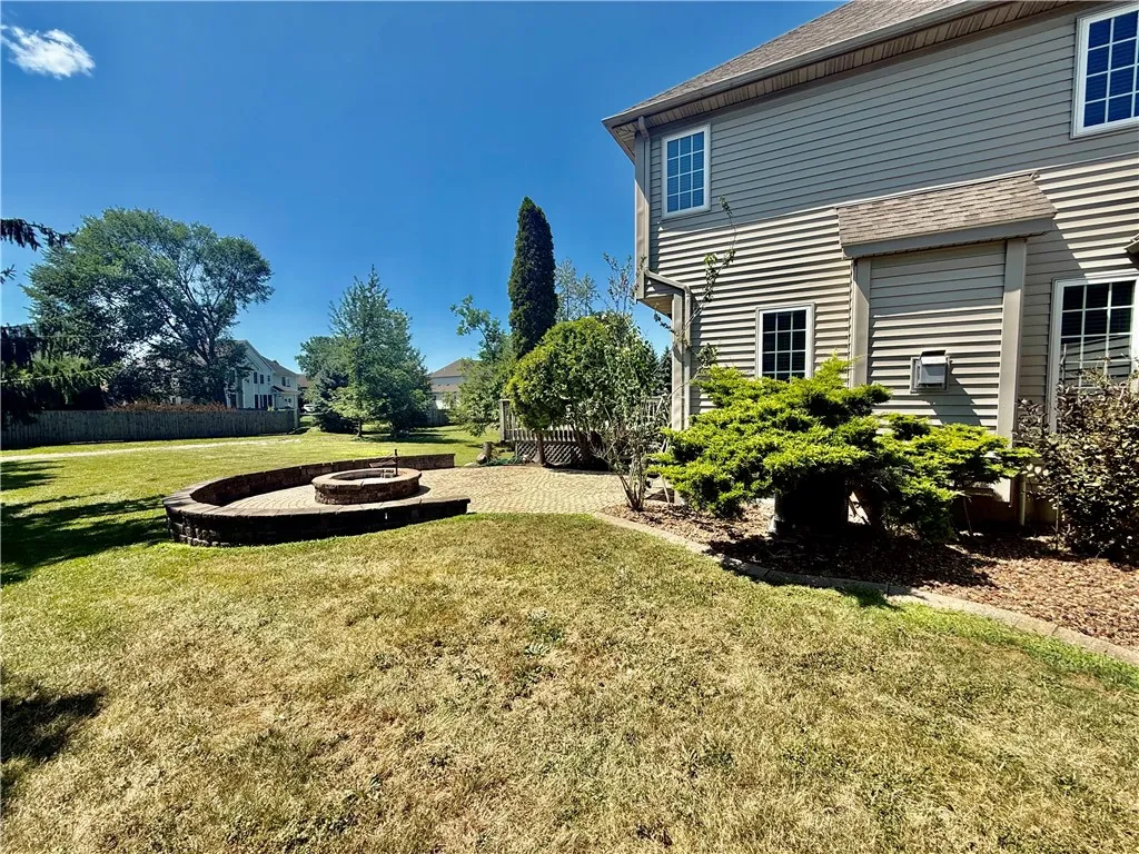 15 Meadows End, Penfield, New York 14580, Penfield, New York 14580, 4 Bedrooms Bedrooms, 12 Rooms Rooms,2 BathroomsBathrooms,Residential,Closed,15 Meadows End, Penfield, New York 14580,0,R1625259