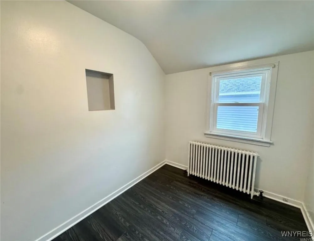 268 Callodine Avenue, Amherst, New York 14226, Amherst, New York 14226, 2 Bedrooms Bedrooms, 4 Rooms Rooms,1 BathroomBathrooms,Residential Lease,For Rent,268 Callodine Avenue, Amherst, New York 14226,B1627921