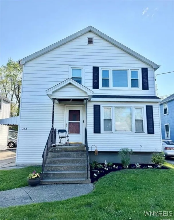 268 Callodine Avenue, Amherst, New York 14226, Amherst, New York 14226, 2 Bedrooms Bedrooms, 4 Rooms Rooms,1 BathroomBathrooms,Residential Lease,For Rent,268 Callodine Avenue, Amherst, New York 14226,B1627921