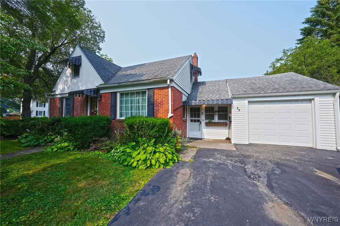 32 George Street, Hamburg, New York 14075, Hamburg, New York 14075, 3 Bedrooms Bedrooms, 8 Rooms Rooms,2 BathroomsBathrooms,Residential,Closed,32 George Street, Hamburg, New York 14075,0,B1627483