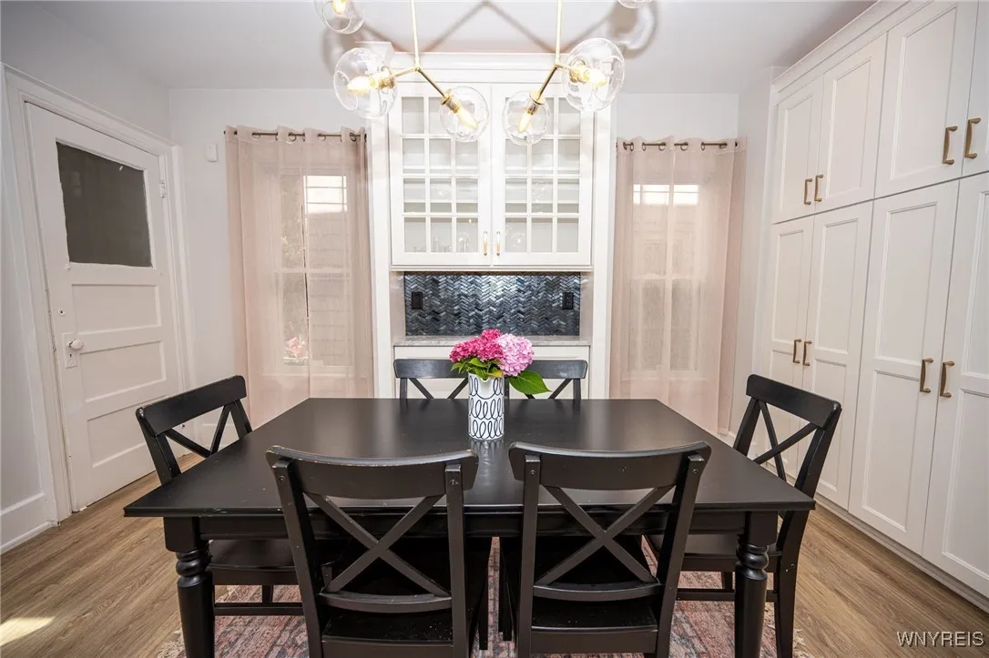 699 Auburn Avenue, Buffalo, New York 14222, Buffalo, New York 14222, 4 Bedrooms Bedrooms, 8 Rooms Rooms,1 BathroomBathrooms,Residential,For Sale,699 Auburn Avenue, Buffalo, New York 14222,B1627832