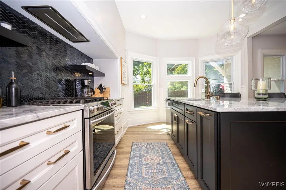 699 Auburn Avenue, Buffalo, New York 14222, Buffalo, New York 14222, 4 Bedrooms Bedrooms, 8 Rooms Rooms,1 BathroomBathrooms,Residential,For Sale,699 Auburn Avenue, Buffalo, New York 14222,B1627832