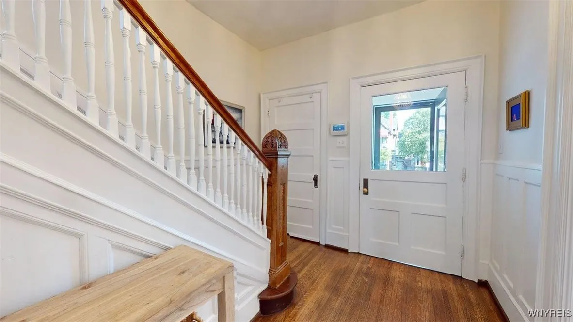 699 Auburn Avenue, Buffalo, New York 14222, Buffalo, New York 14222, 4 Bedrooms Bedrooms, 8 Rooms Rooms,1 BathroomBathrooms,Residential,For Sale,699 Auburn Avenue, Buffalo, New York 14222,B1627832