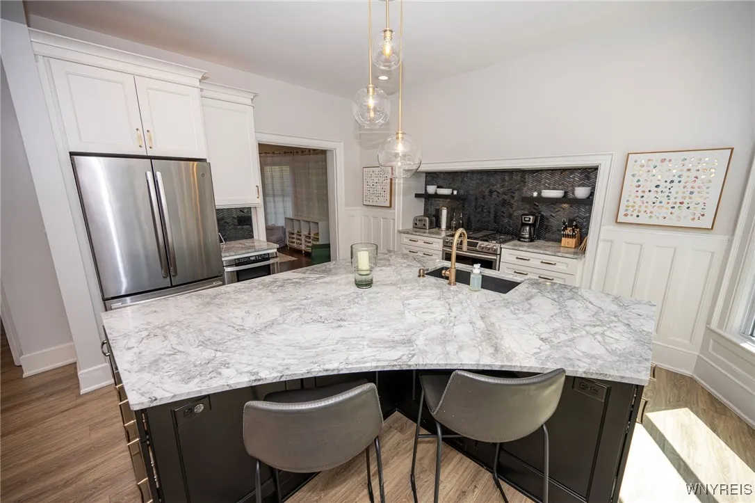 699 Auburn Avenue, Buffalo, New York 14222, Buffalo, New York 14222, 4 Bedrooms Bedrooms, 8 Rooms Rooms,1 BathroomBathrooms,Residential,For Sale,699 Auburn Avenue, Buffalo, New York 14222,B1627832