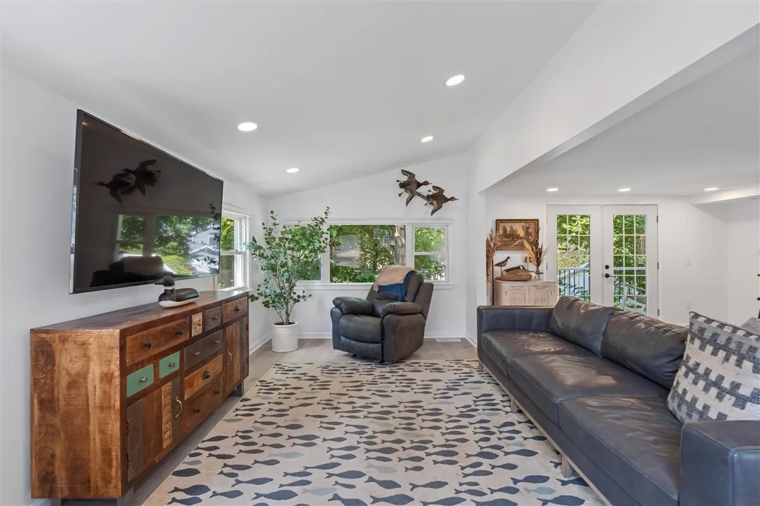 3583 Owasco Drive, Owasco, New York 13021, Owasco, New York 13021, 3 Bedrooms Bedrooms, 9 Rooms Rooms,2 BathroomsBathrooms,Residential,Closed,3583 Owasco Drive, Owasco, New York 13021,0,R1625995