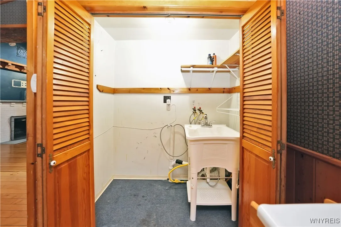 4780 Clark Street, Hamburg, New York 14075, Hamburg, New York 14075, 4 Bedrooms Bedrooms, 11 Rooms Rooms,2 BathroomsBathrooms,Residential,For Sale,4780 Clark Street, Hamburg, New York 14075,B1627905