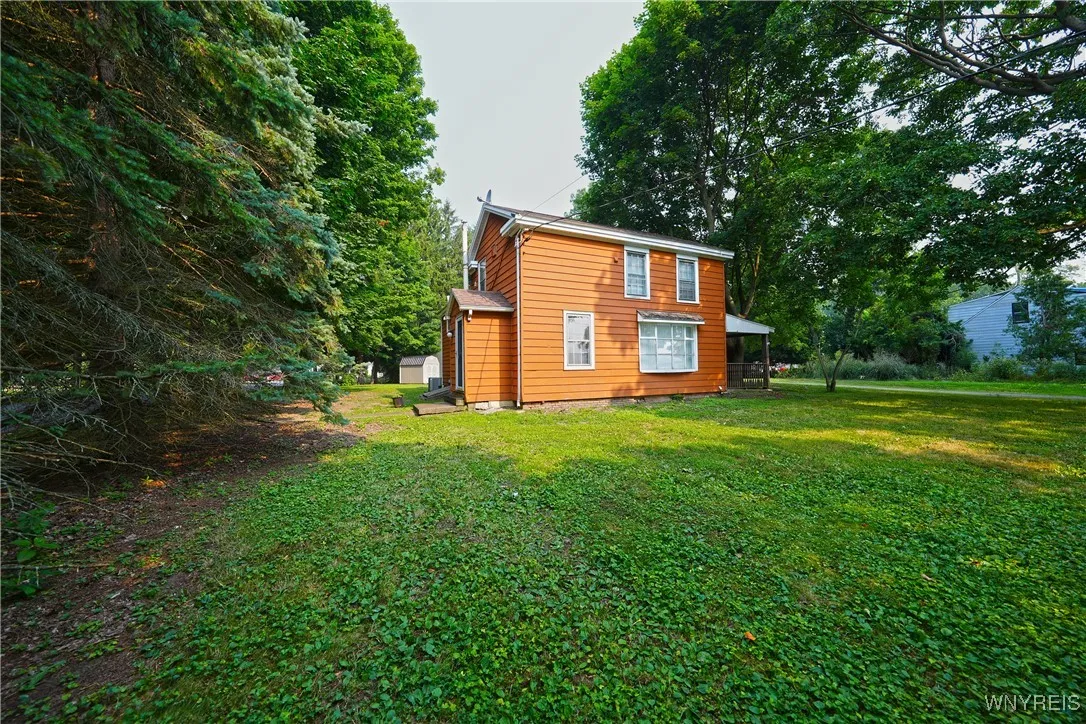 4780 Clark Street, Hamburg, New York 14075, Hamburg, New York 14075, 4 Bedrooms Bedrooms, 11 Rooms Rooms,2 BathroomsBathrooms,Residential,For Sale,4780 Clark Street, Hamburg, New York 14075,B1627905