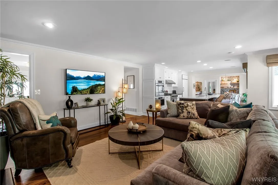 40 Knollwood Lane, Amherst, New York 14221, Amherst, New York 14221, 4 Bedrooms Bedrooms, 10 Rooms Rooms,2 BathroomsBathrooms,Residential,Closed,40 Knollwood Lane, Amherst, New York 14221,0,B1627403