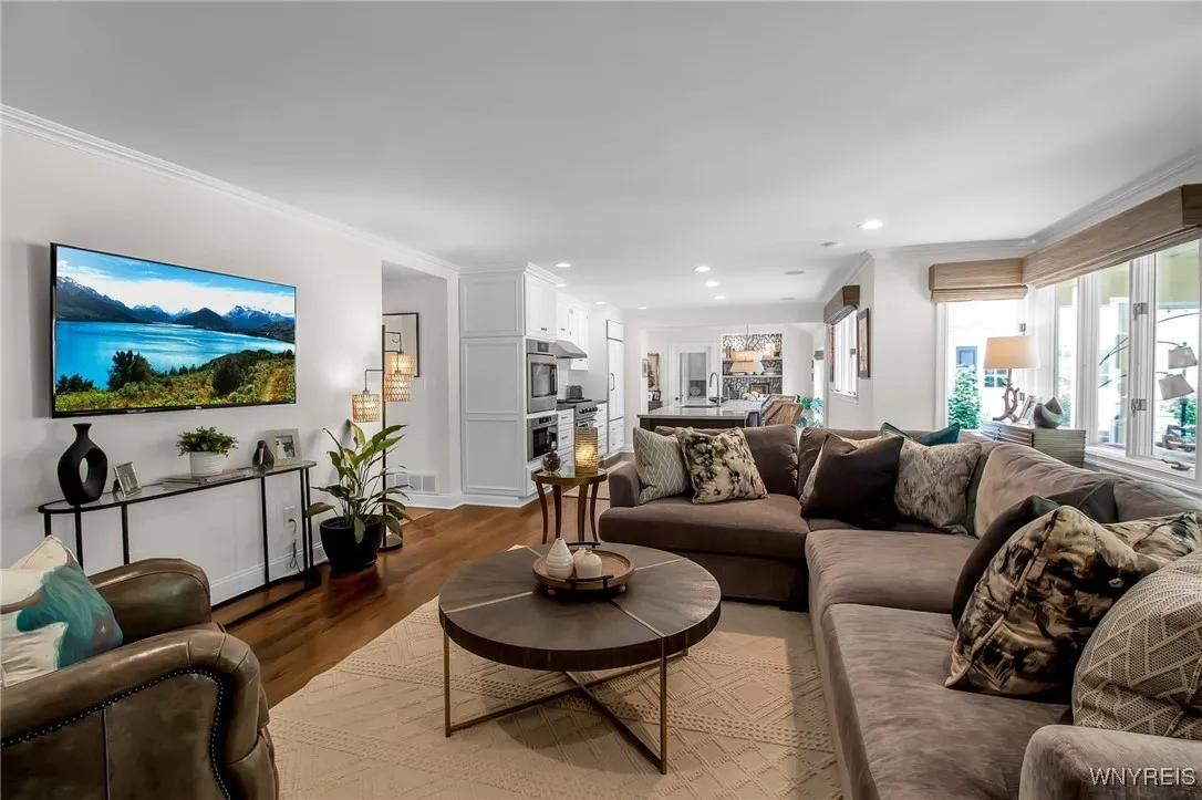 40 Knollwood Lane, Amherst, New York 14221, Amherst, New York 14221, 4 Bedrooms Bedrooms, 10 Rooms Rooms,2 BathroomsBathrooms,Residential,Closed,40 Knollwood Lane, Amherst, New York 14221,0,B1627403