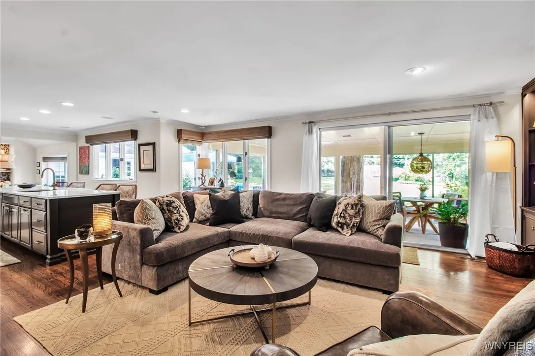 40 Knollwood Lane, Amherst, New York 14221, Amherst, New York 14221, 4 Bedrooms Bedrooms, 10 Rooms Rooms,2 BathroomsBathrooms,Residential,Closed,40 Knollwood Lane, Amherst, New York 14221,0,B1627403