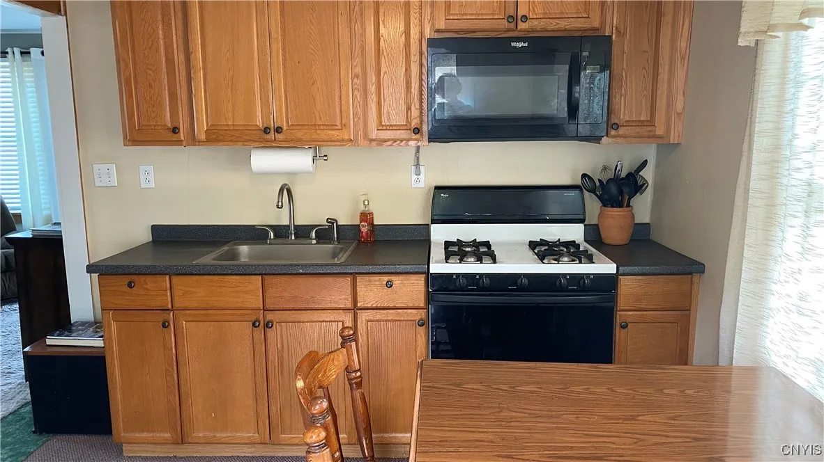 34308 State Route 12e, Cape Vincent, New York 1361, Cape Vincent, New York 13618, 1 Bedroom Bedrooms, 2 Rooms Rooms,1 BathroomBathrooms,Residential,Closed,34308 State Route 12e, Cape Vincent, New York 1361,0,S1627694