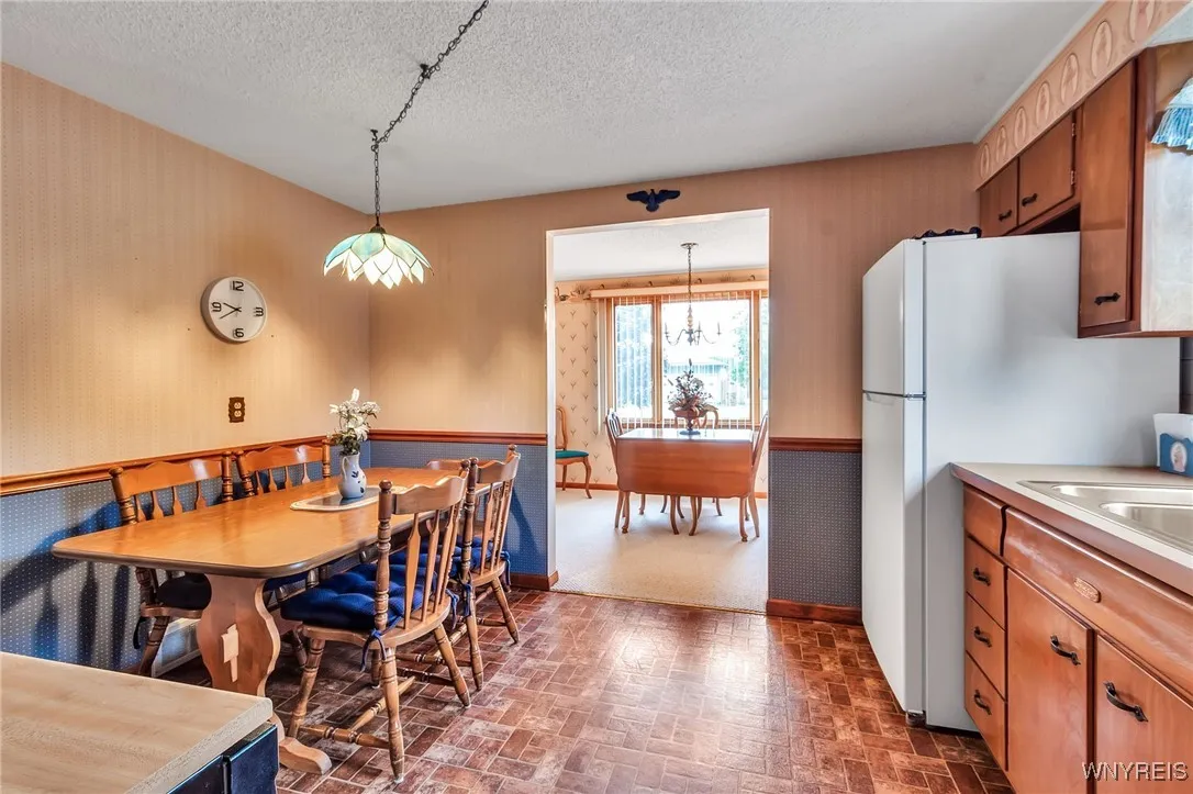 132 Santin Drive, Cheektowaga, New York 14225, Cheektowaga, New York 14225, 3 Bedrooms Bedrooms, 6 Rooms Rooms,2 BathroomsBathrooms,Residential,Closed,132 Santin Drive, Cheektowaga, New York 14225,0,B1627769