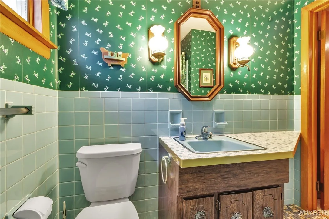 132 Santin Drive, Cheektowaga, New York 14225, Cheektowaga, New York 14225, 3 Bedrooms Bedrooms, 6 Rooms Rooms,2 BathroomsBathrooms,Residential,Closed,132 Santin Drive, Cheektowaga, New York 14225,0,B1627769