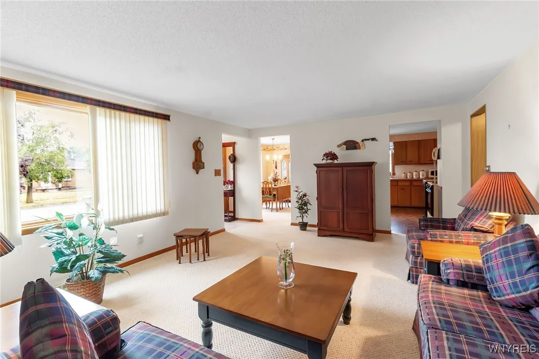 132 Santin Drive, Cheektowaga, New York 14225, Cheektowaga, New York 14225, 3 Bedrooms Bedrooms, 6 Rooms Rooms,2 BathroomsBathrooms,Residential,Closed,132 Santin Drive, Cheektowaga, New York 14225,0,B1627769