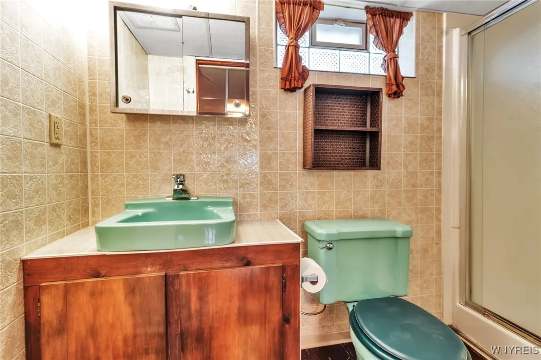 132 Santin Drive, Cheektowaga, New York 14225, Cheektowaga, New York 14225, 3 Bedrooms Bedrooms, 6 Rooms Rooms,2 BathroomsBathrooms,Residential,Closed,132 Santin Drive, Cheektowaga, New York 14225,0,B1627769